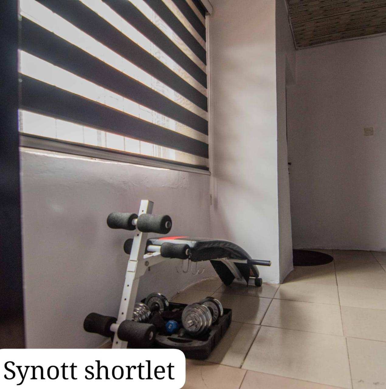 Synott Apartment Ikeja Esterno foto